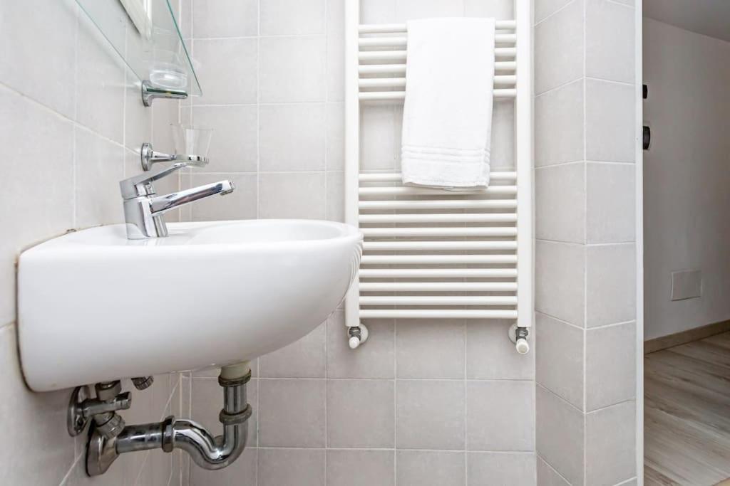Apartment Adorno 2 - Affitti Brevi Italia Genua Zewnętrze zdjęcie