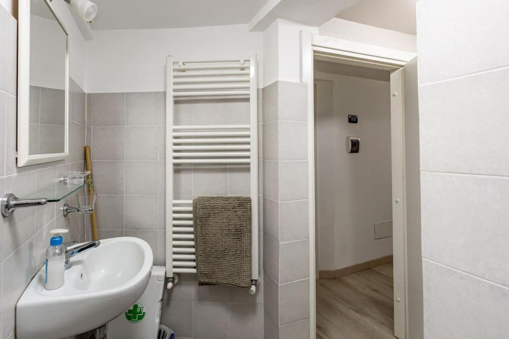 Apartment Adorno 2 - Affitti Brevi Italia Genua Zewnętrze zdjęcie